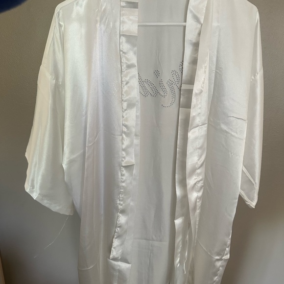 💍Bridal Robe - Picture 2 of 3